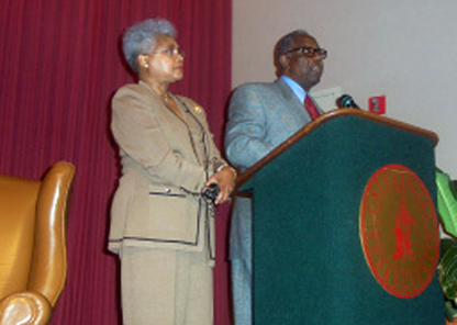Hank Aaron foundation awards scholarships to Tuskegee University students